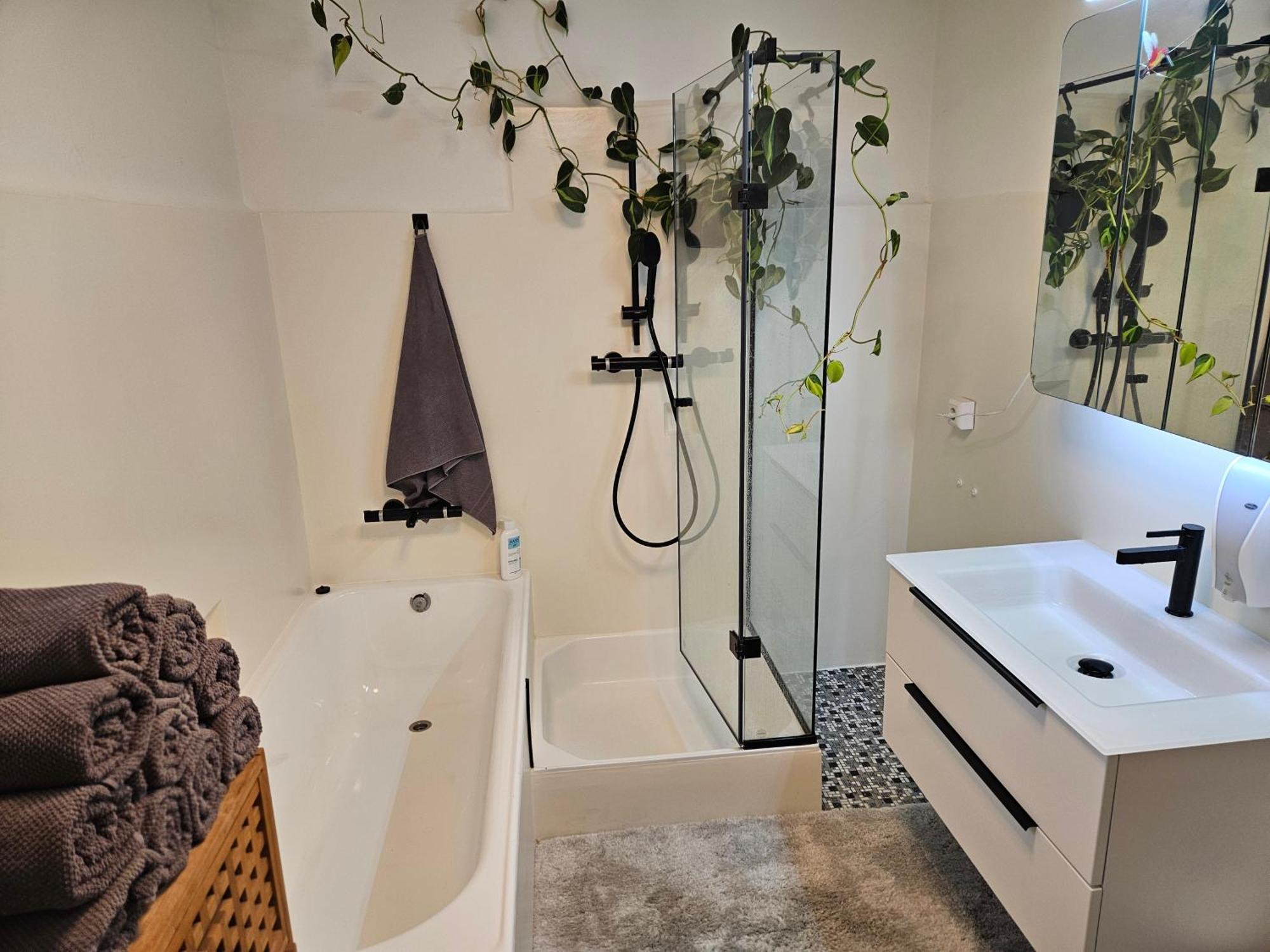 Premium Apartment Mit Privatem Whirlpool, Sauna, Garten Sankt Martin am Grimming ภายนอก รูปภาพ