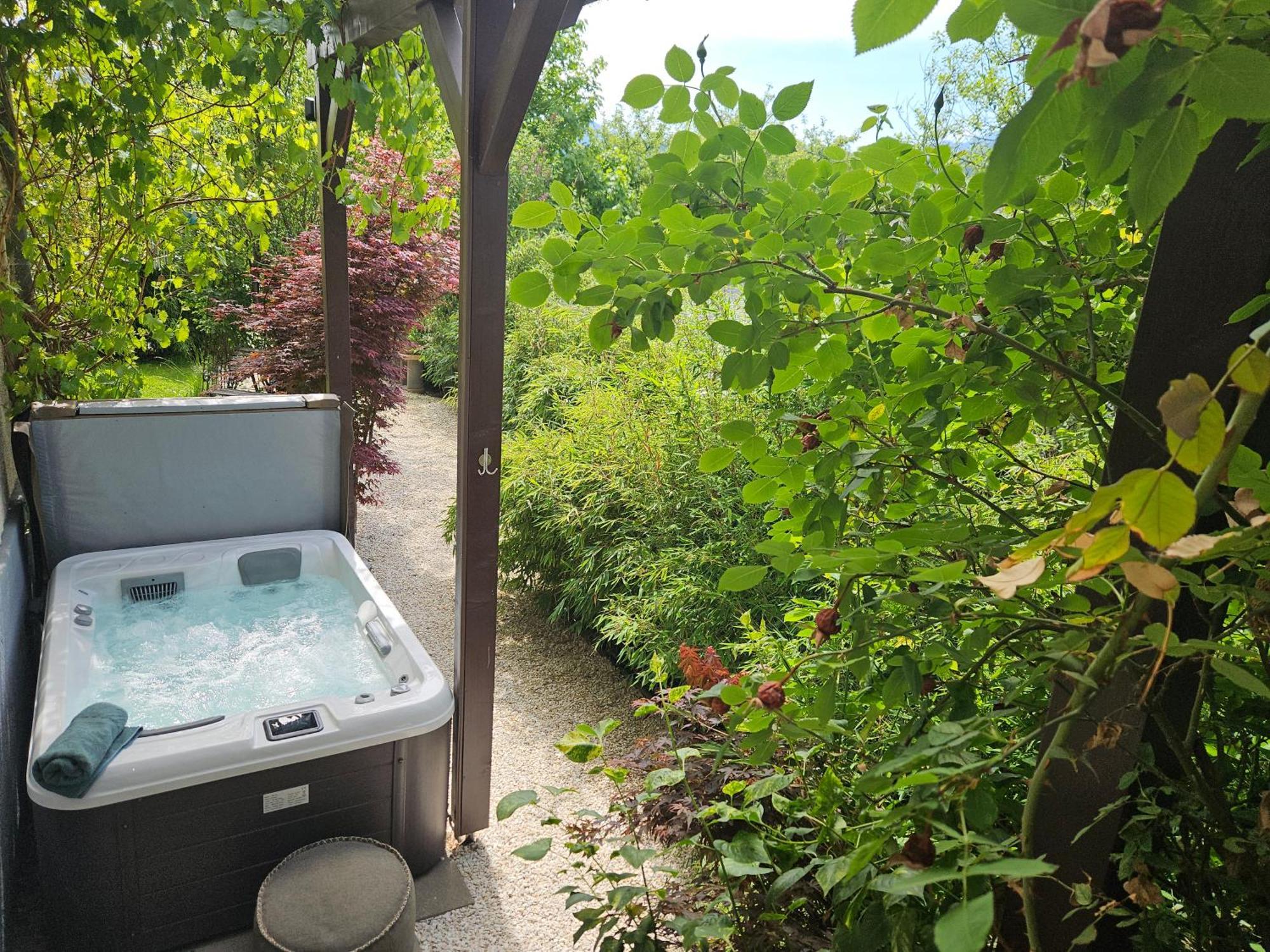 Premium Apartment Mit Privatem Whirlpool, Sauna, Garten Sankt Martin am Grimming ภายนอก รูปภาพ